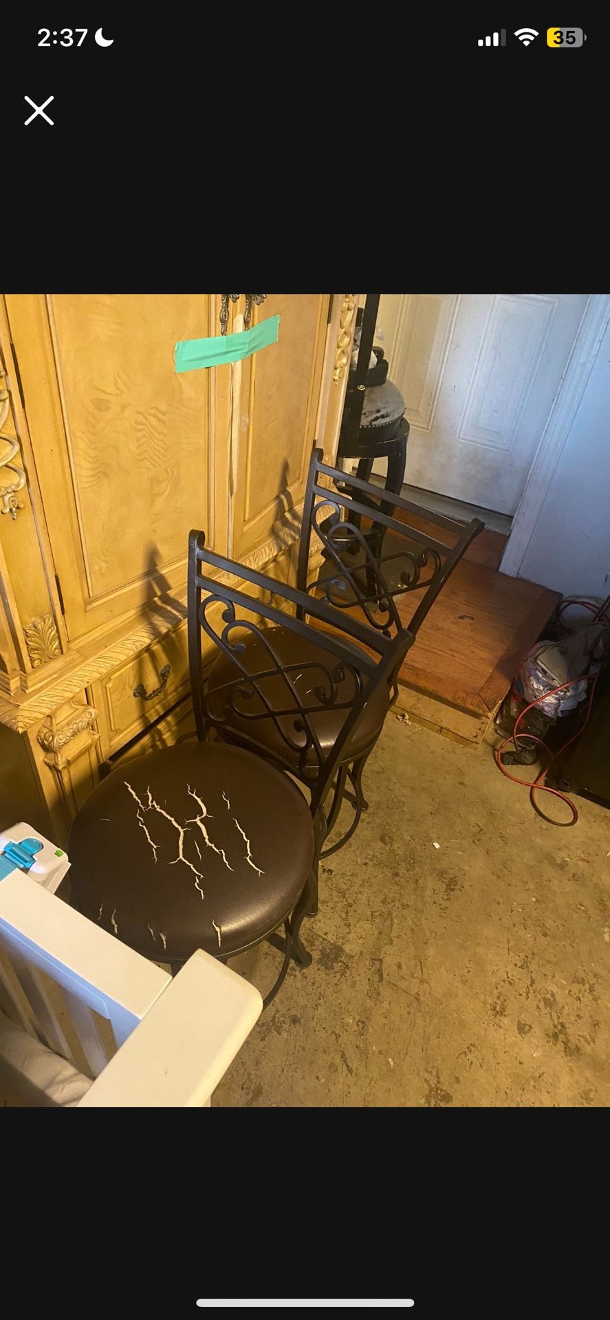 4 Kitchen Chairs!!