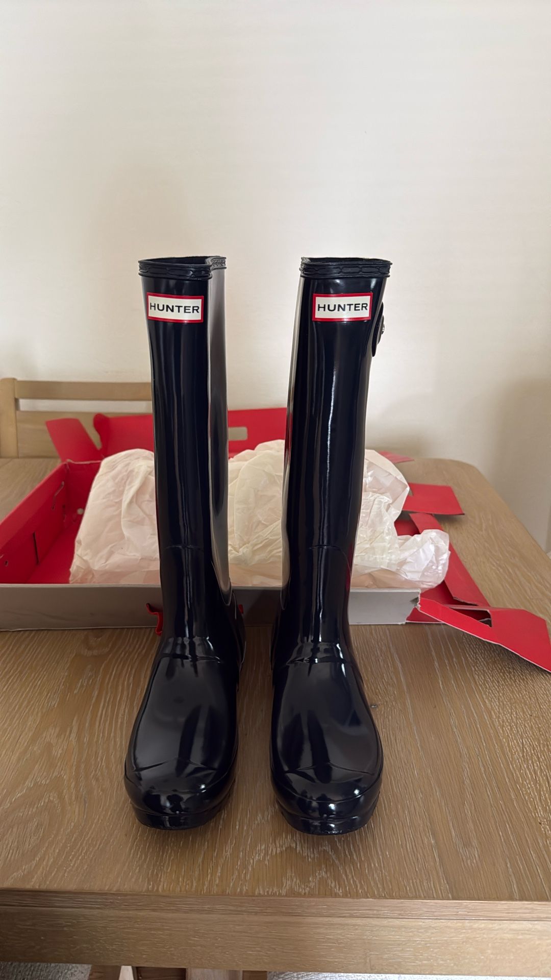 Hunter Women’s Tall Gloss Rain Boots