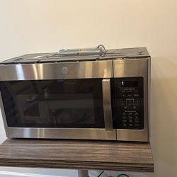 Microwave Built In