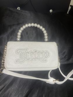 Juicy Couture Faux Pearl Handle