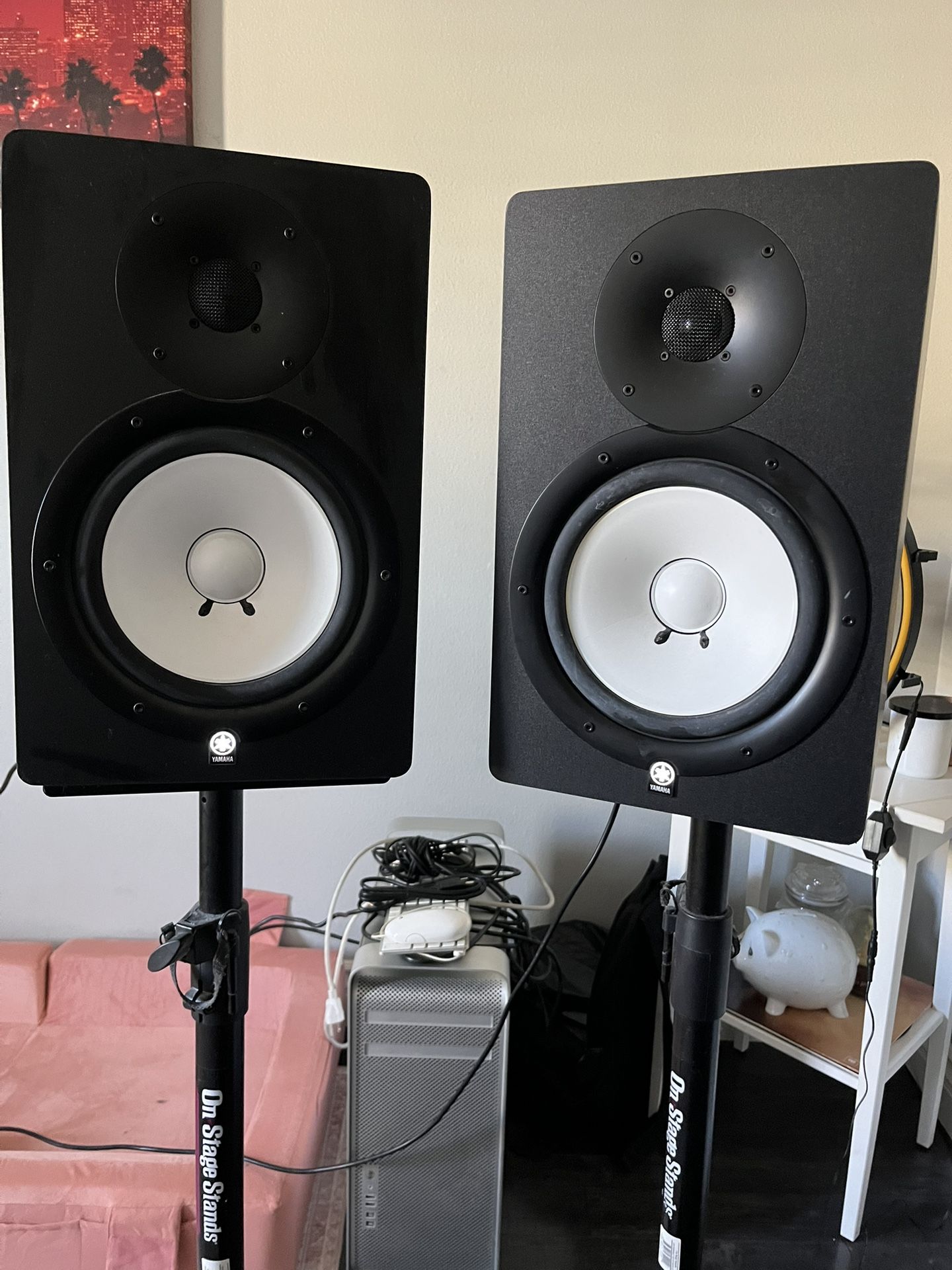 Yamaha HS8 Powered Studio Monitors
