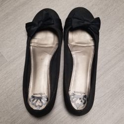 Black Flat Shoes Fergalicios Women’s Size 9.5 Sparkles Bow 
