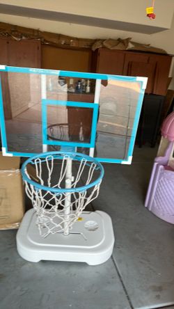 Yohood basketball hoop for the swimming pool