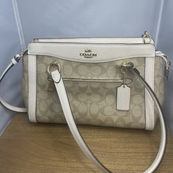 Coach kailey carry all