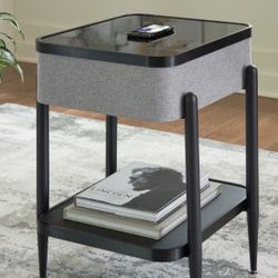 Jorvalee Built-In Speaker Accent Table with Wireless and USB charging, Gray/Black by Ashley
