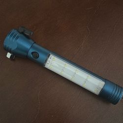 Heavy Duty Flashlight 