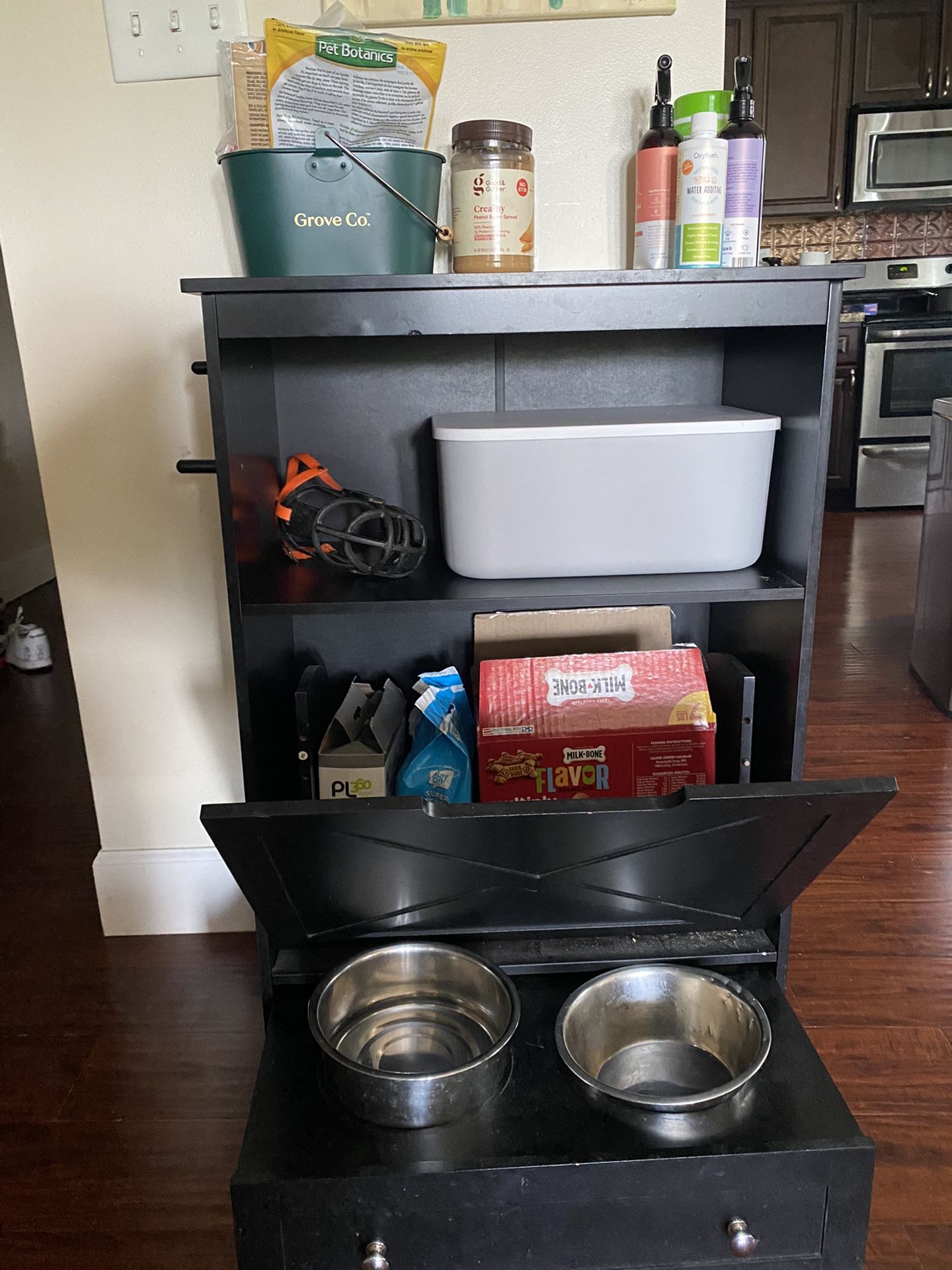Elevated Dog & Cat Bowls & Storage