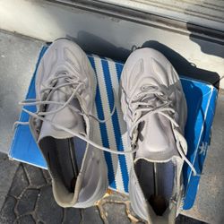 ADIDAS OZWEEGO 