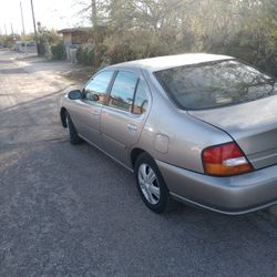 1999 Nissan Altima