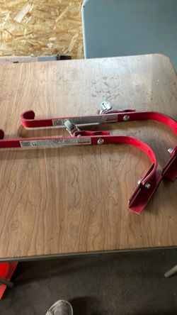 Ladder hook (pair) with wheels
