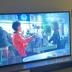 55 Inch smart tv 2 TVs $300