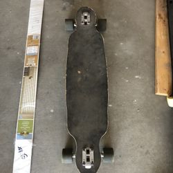 Airwalk longboard great condition. No cracks. Bearings are great. Bushings are great. Check out the photos.