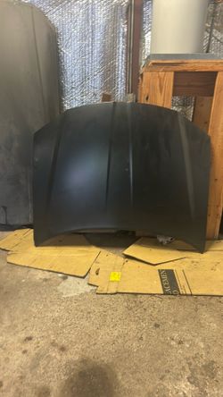 New hood for Chrysler 300