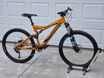 Specialized Stumpjumper Pro Full Suspension Mountain Bike