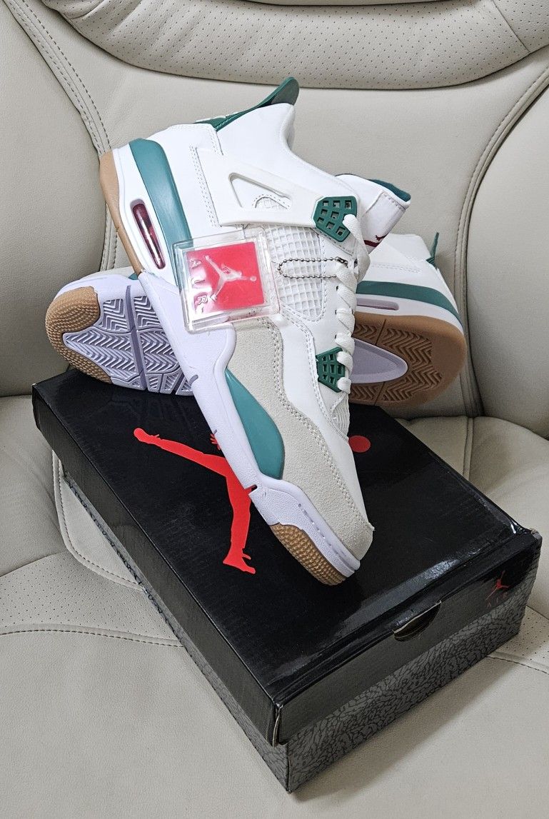 Jordan 4 Retro 