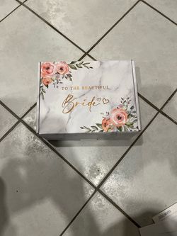 Bridal Shower Gifts for Bride To Be Gift Ideas Bride Gifts Box for Bachelorette Party Wifey Gift Accessories for Wedding Day Popular Engagement Stuff 