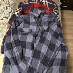Men’s Size Medium Button Up Shirts 