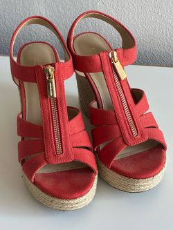 Michael Kors Platform Sandals 5.5