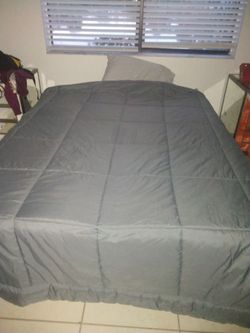 Queen size bed with drawers