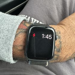 SE Apple Watch 