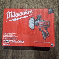 Milwaukee M12 Buffer/polisher 