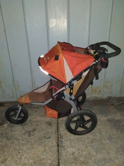 BOB Three-Wheel Jogging Stroller