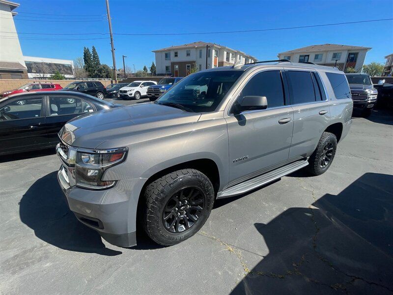 2018 Chevrolet Tahoe LT, 4X4, 8-SEATER, SUNROOF, TV