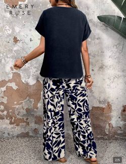 New, 2pc women’s set