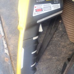 UEI Infrared ThermoTemperature Gun With Laser Like New 