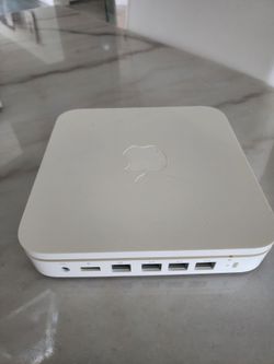 “Apple AirPort Extreme A1408 5th Gen, original box, tested working”
