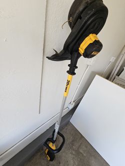 DeWalt 20 Volt Grass Trimmer