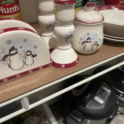 Christmas Dish Ware Set