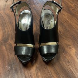 Michael Kors sling heels shoes. Size 5.5
