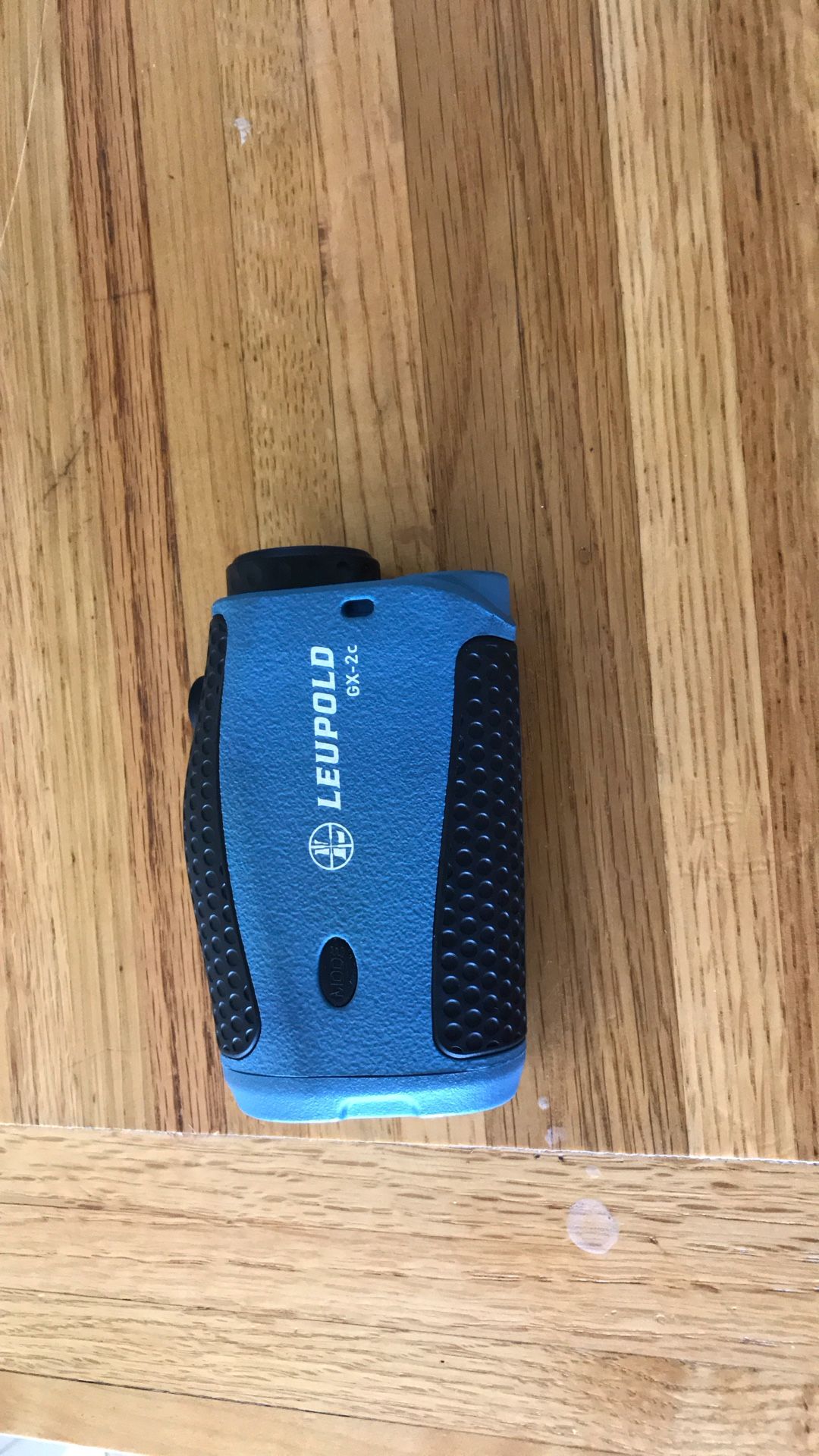 Leopoldo Gx-2c golf range finder slope like new