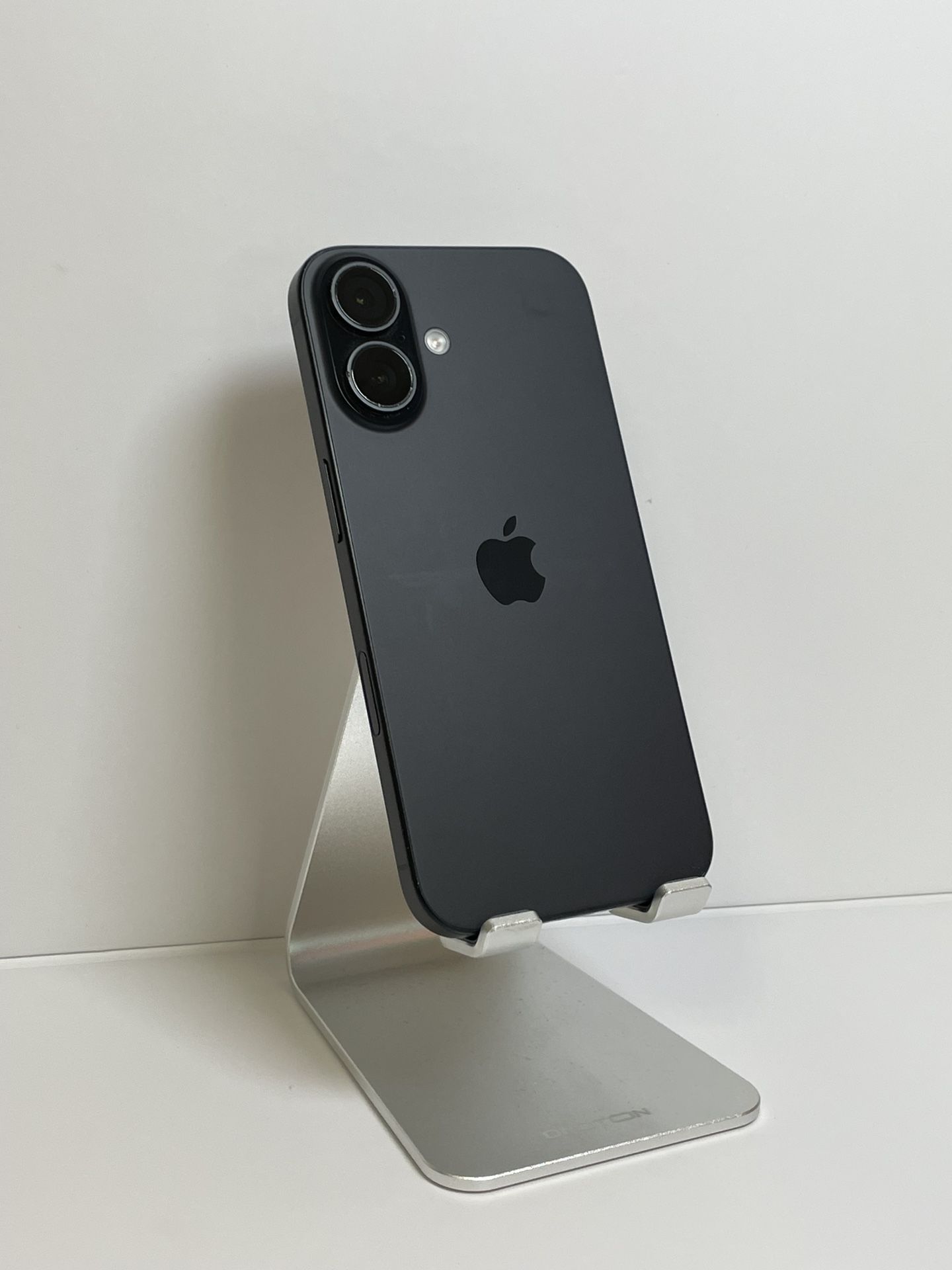 iPhone 16 - Unlocked - 128GB