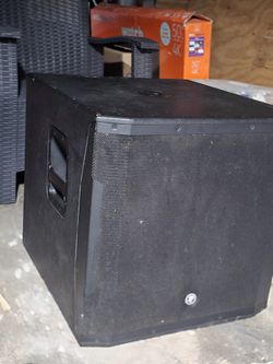 SRM1850 Makie Thump Subwoofer