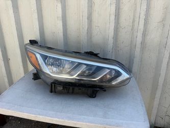 Nissan Sentra 2020 2021 2022 2023 headlight headlamp right passenger side RH USED ORIGINAL OEM