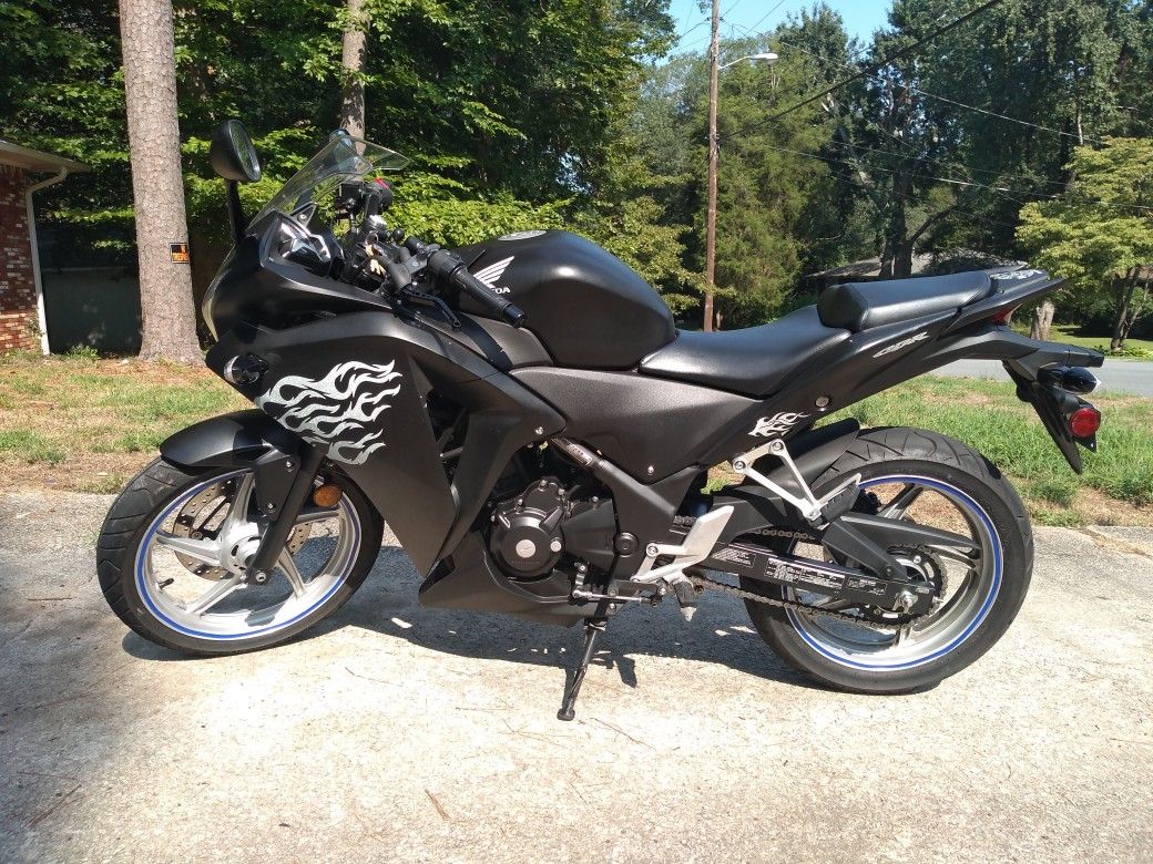 2012 Honda CBR 250R Motorcycle Sports Bike 250cc