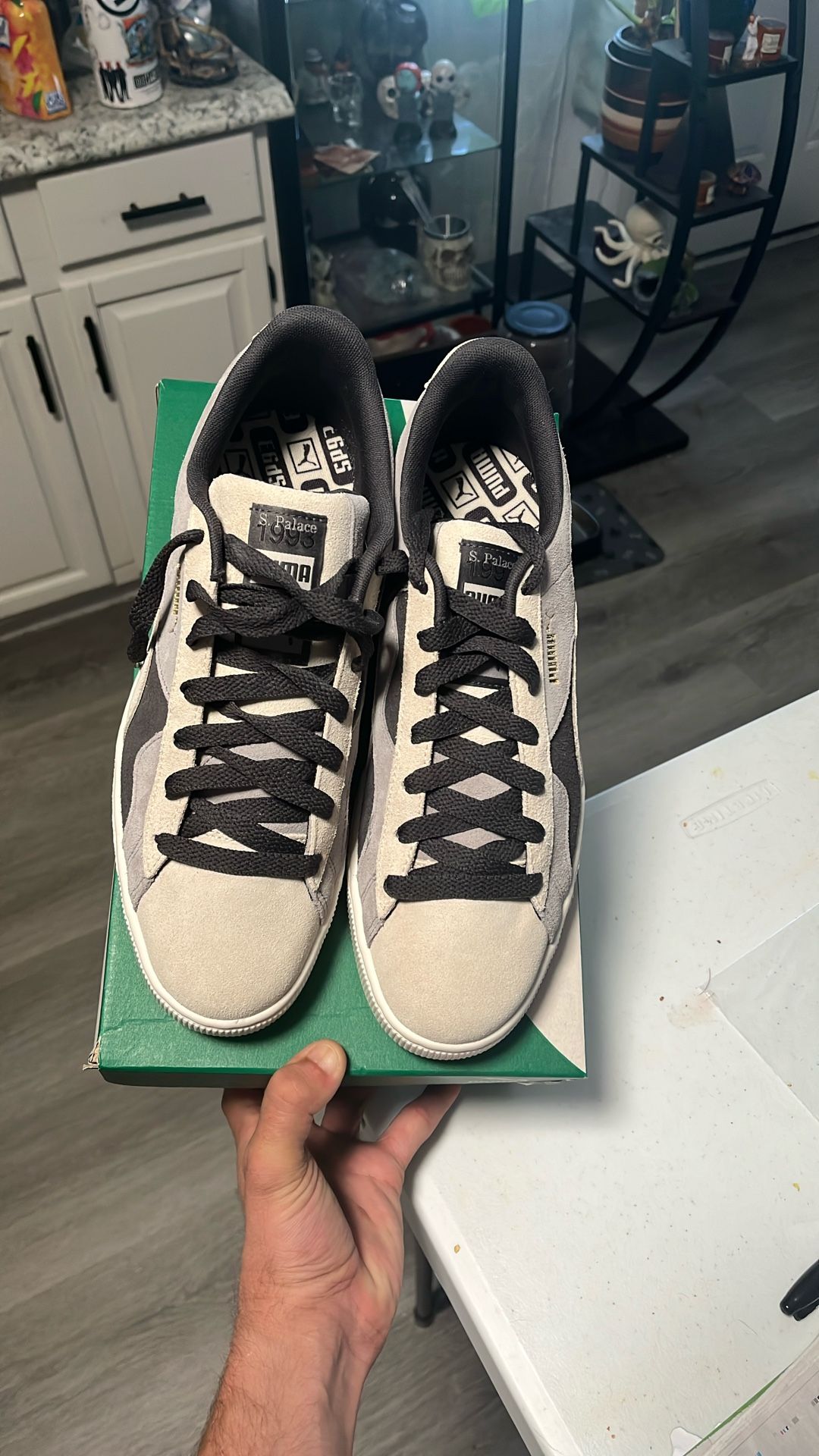 PUMA NEVER WORN SZ 11