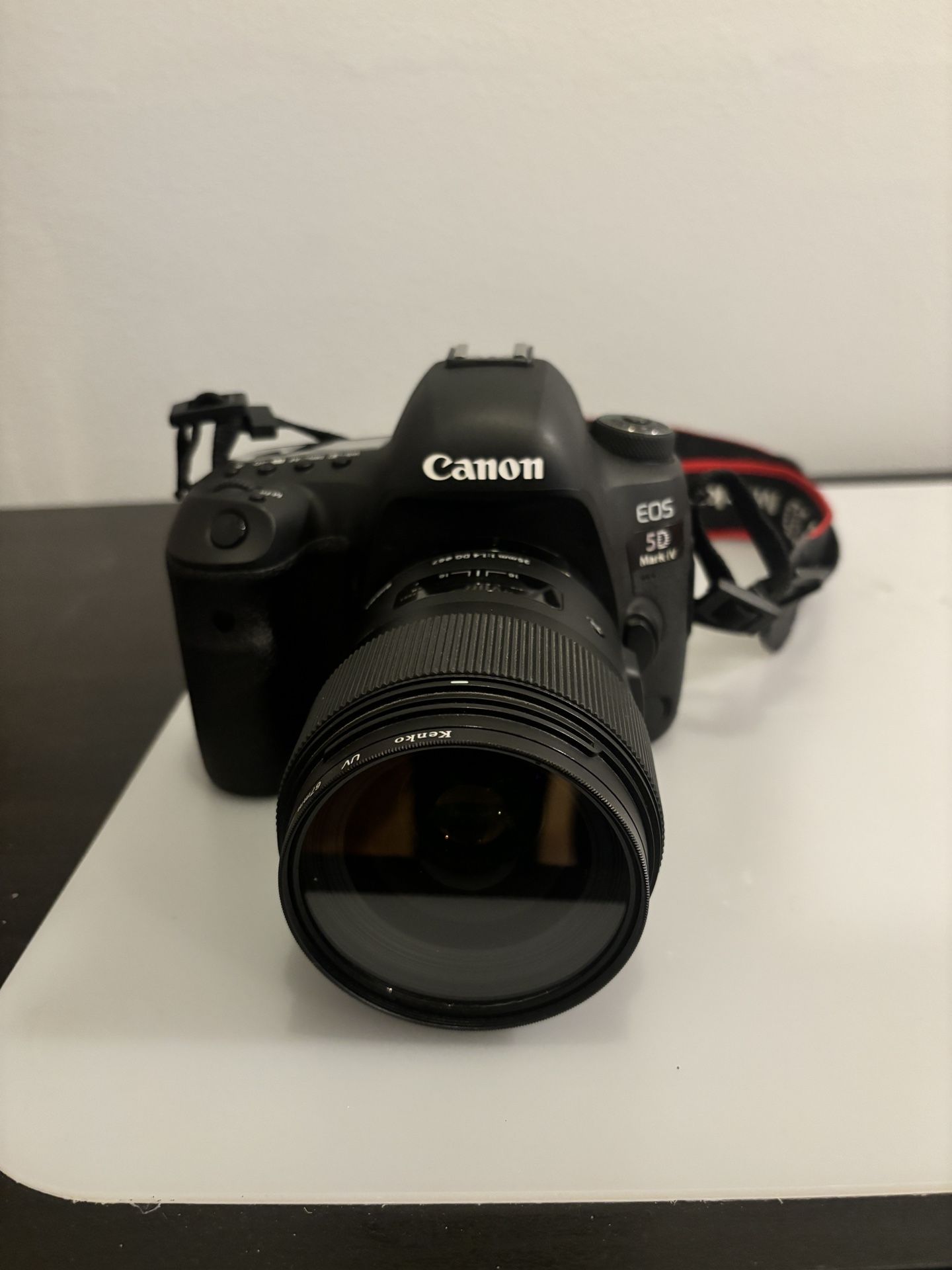Canon EOS Mark iv 5 D