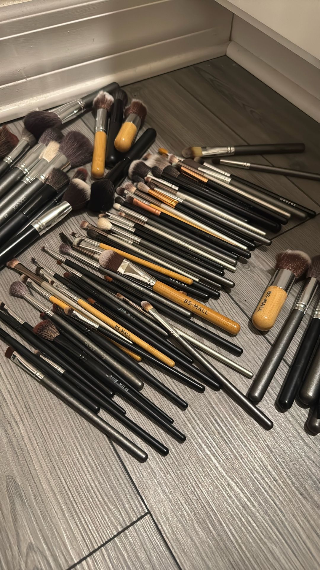 Like New Make Up Brushes