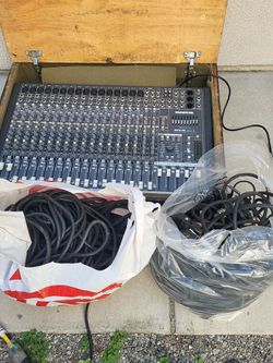 Cables and mixer macky 20 channels  FREE