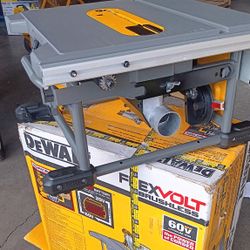 DEWALT 60V FLEXVOLT TA LE SAW 8 1/4IN USED  GOOD CONDITION LIKE NEW