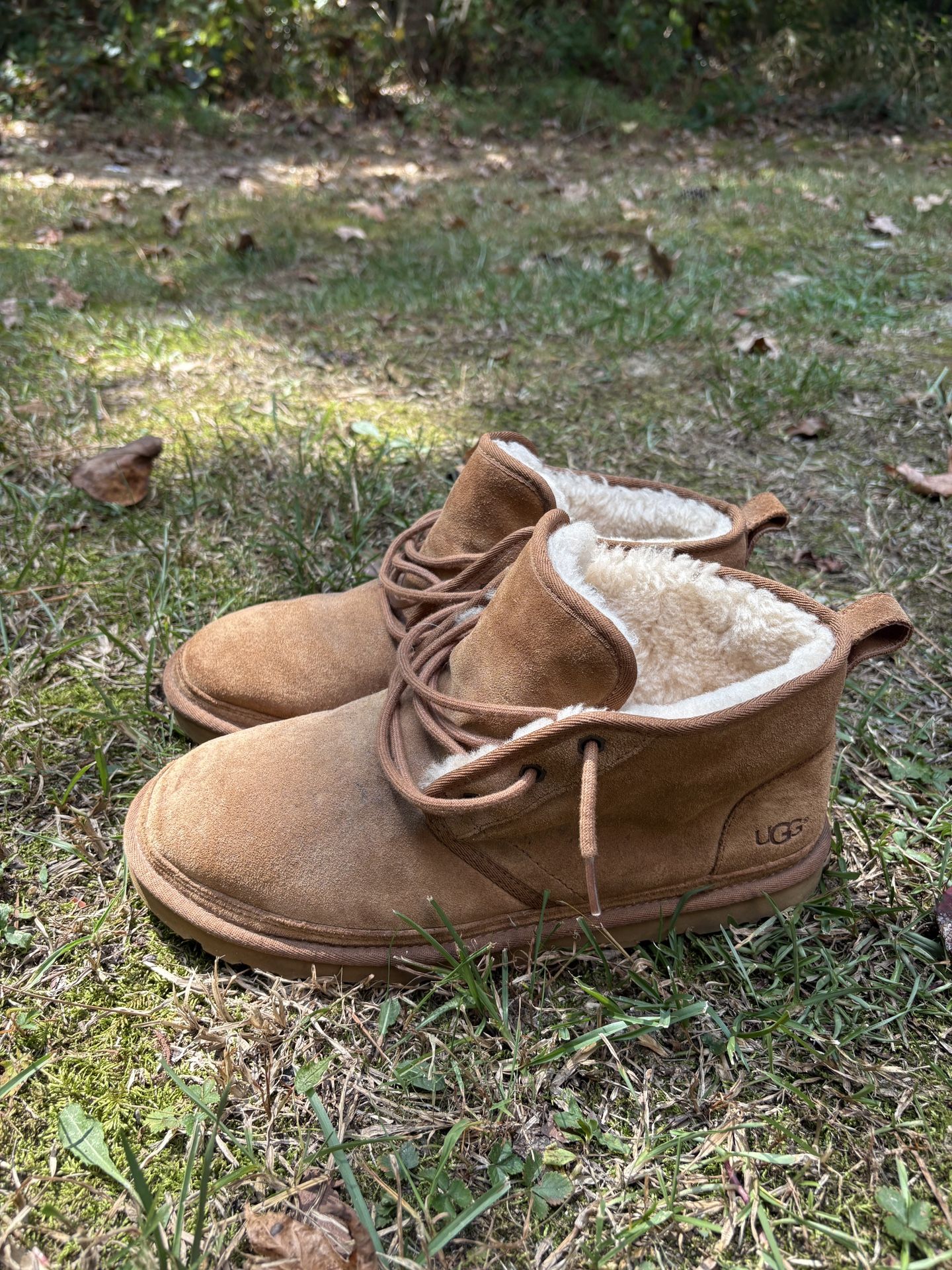 UGGS 