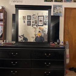 Dresser With Mirror Combo