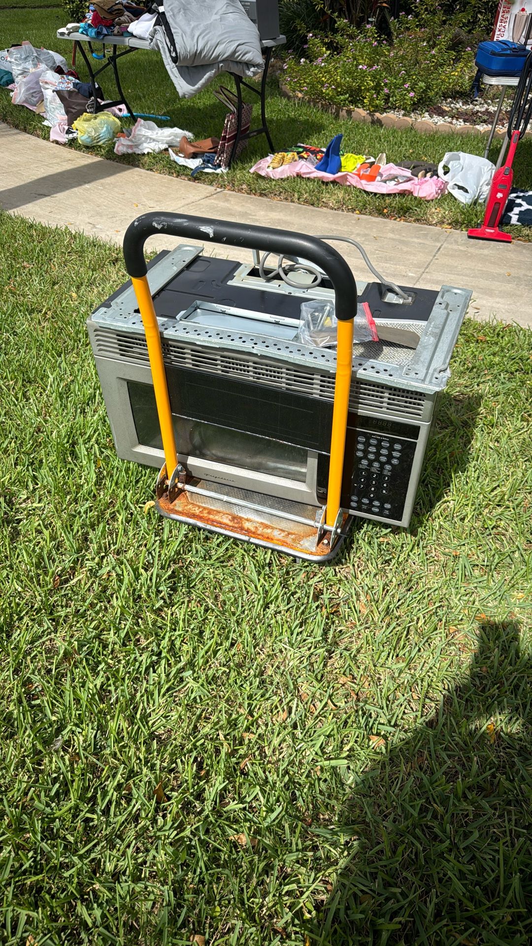 Microwave Frigidaire