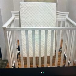 Craco New Baby Crib And Mattress