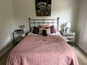 Queen bed