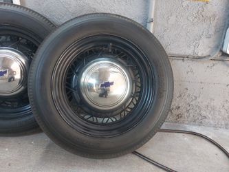 5 Wire Wheels ,5Hub Caps,, And 5Tires