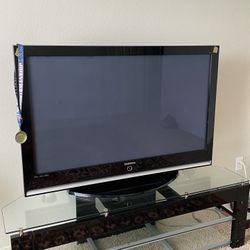 tv and tv console 